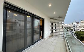 Athenean Gem Near Athens Metro Mall